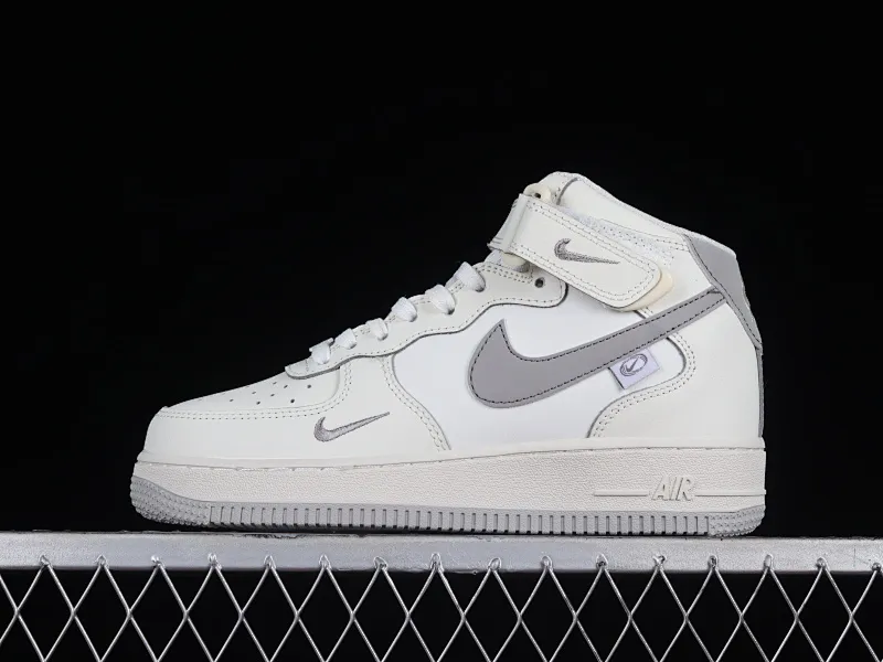 All categories Nk Air Force 1 Air Force series Nk Air Force 1 Mid Nk Air Force 1'07 Mid "Silver Snow" Air Force 1 mid-top sports and leisure sneakers FB1869-011